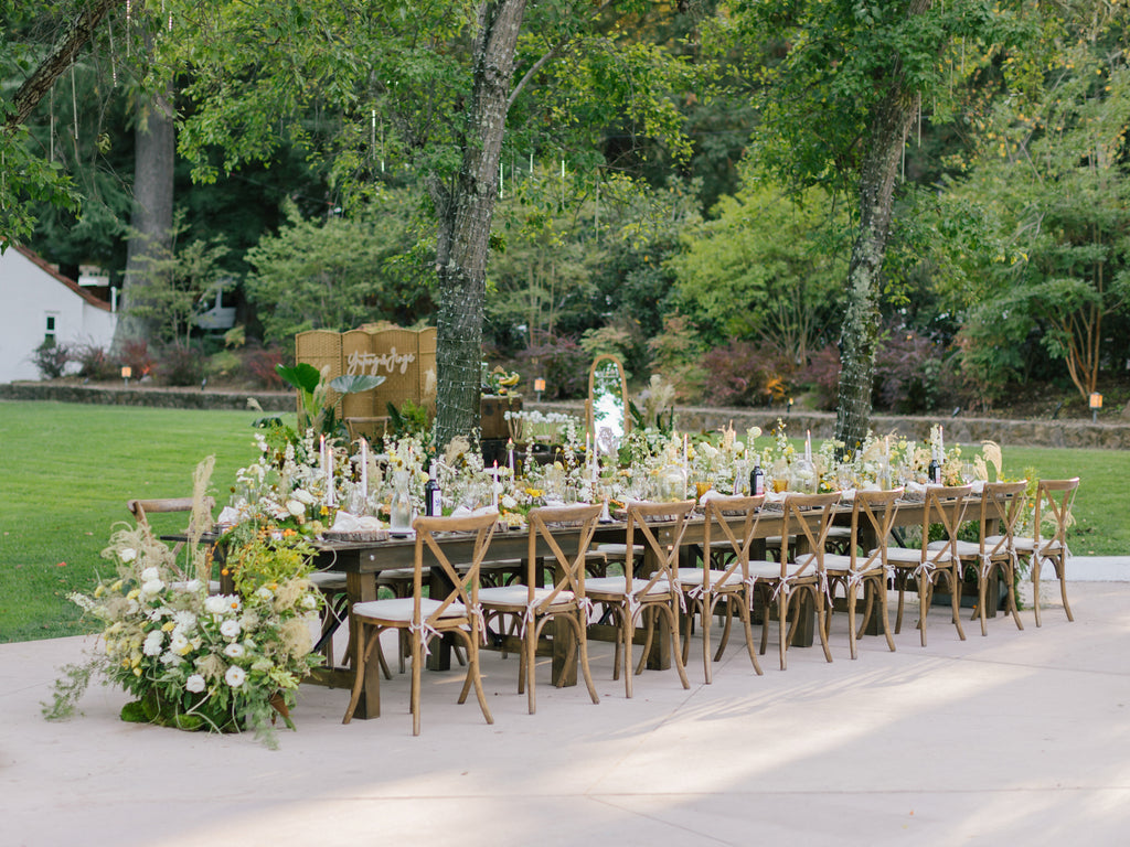More of this yellow and white Summer Wedding